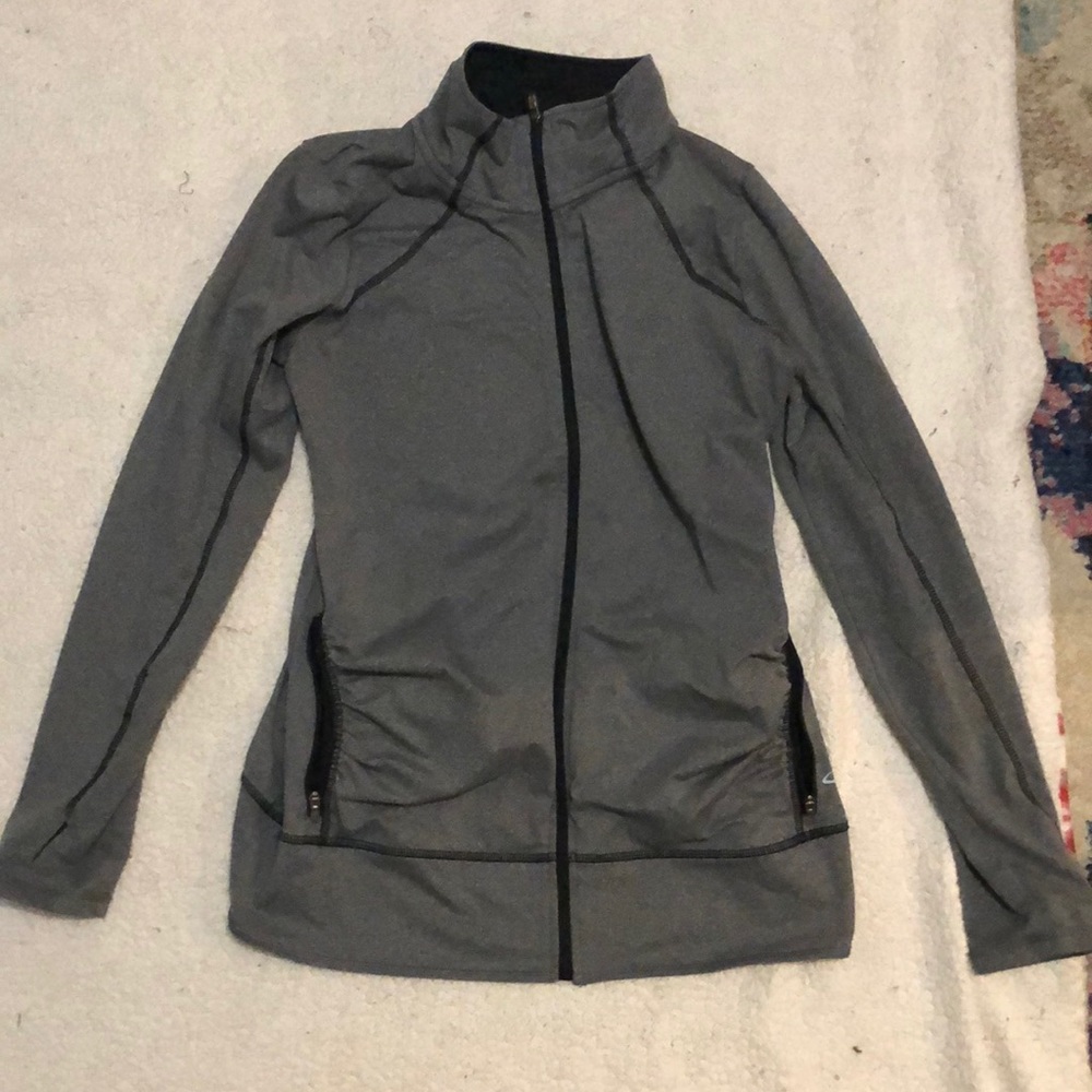 Maternity running zip up